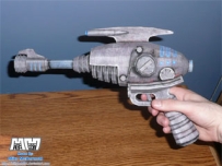Fallout 3 Papercraft - Alien Blaster