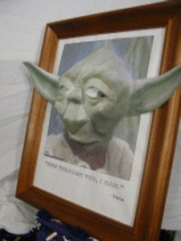 【星際大戰】Yoda (Follow Me Eyes) 會盯著人看的尤達