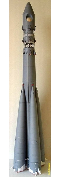 Vostok launcher (scale 1:48)