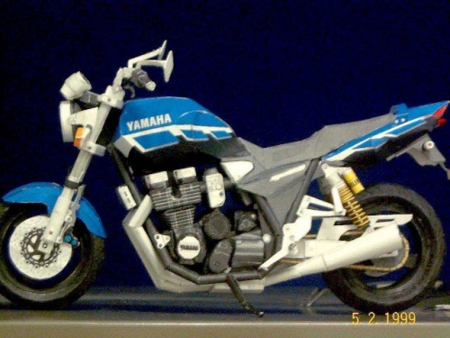 xjr1300_01.jpg