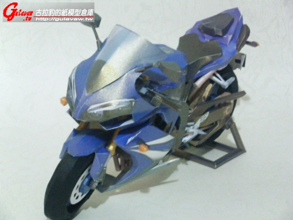 YZF-R1-07 004.jpg