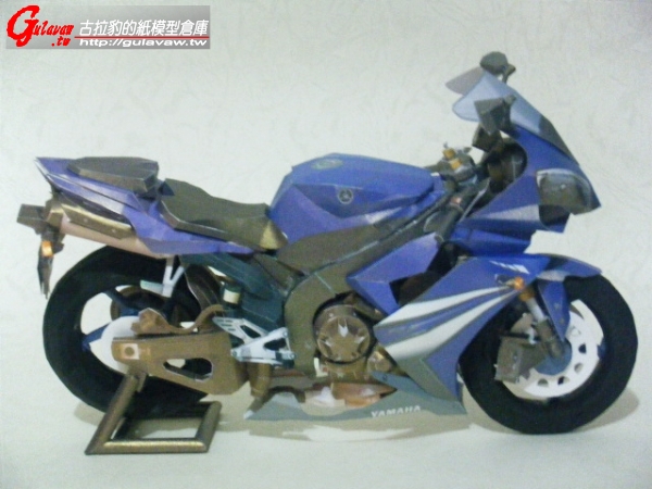 YZF-R1-07 014.jpg