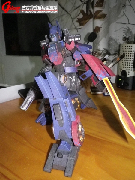 Optimus Prime_03.jpg