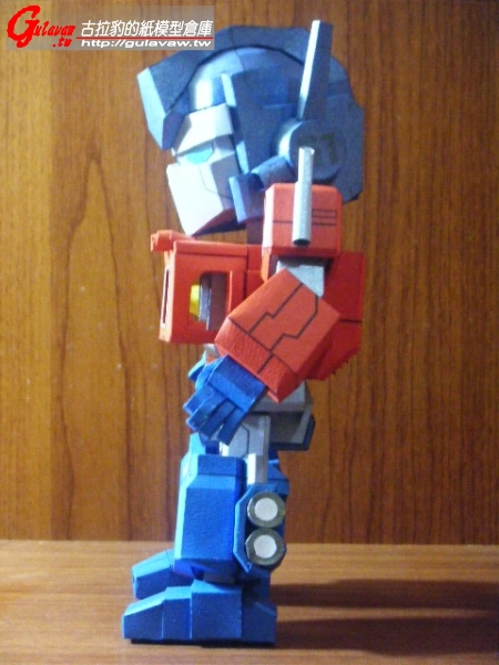 G1 SD OPTIMUS PRIME 007.jpg