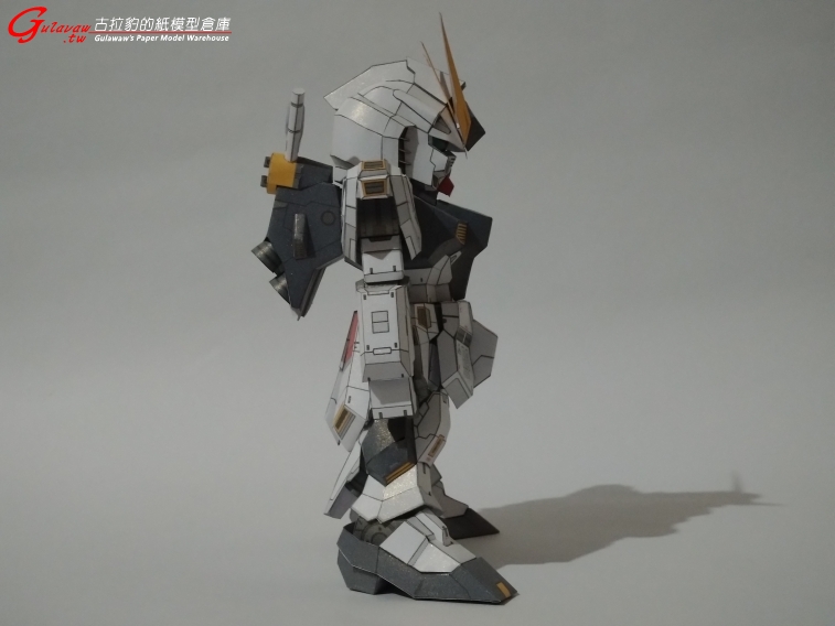 RX-93 NU GUNDAM (7).JPG