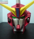 神盾(聖盾)鋼彈