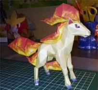 Pokemon Ponyta Papercraft 小火馬