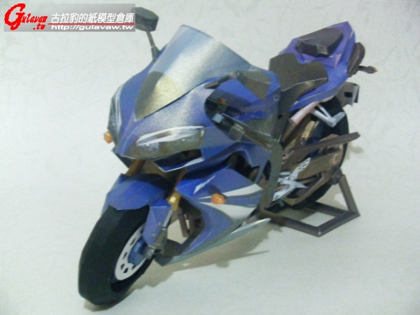 YZF-R1-07 003.jpg