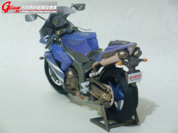 YZF-R1-07 008.jpg