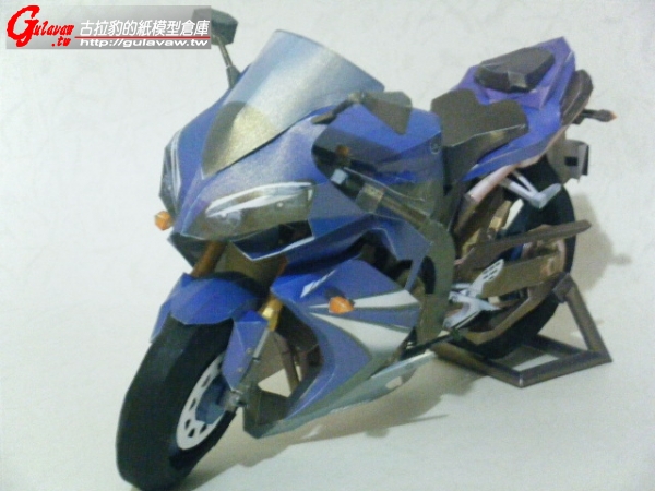 YZF-R1-07 018.jpg