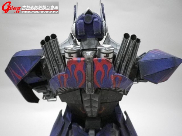 Optimus with sword_08.jpg