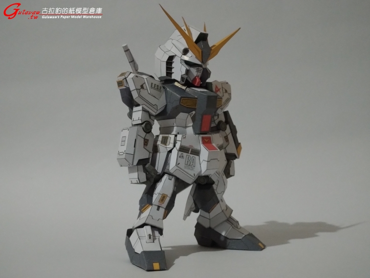 RX-93 NU GUNDAM (8).JPG