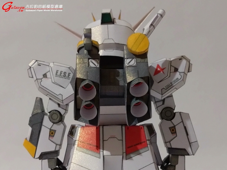 RX-93 NU GUNDAM (15).JPG