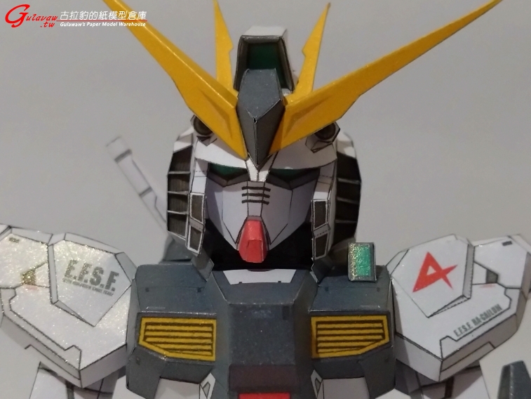 RX-93 NU GUNDAM (18).JPG